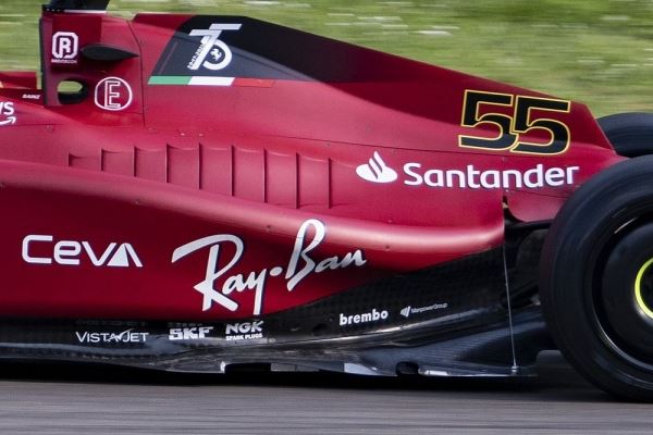 Фото с тестов Pirelli раскрыло новинки Ferrari для Майами