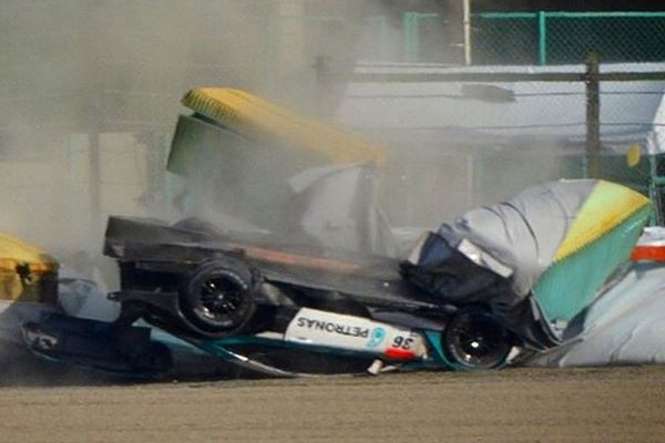 Видео: страшная авария на гонках в Японии
