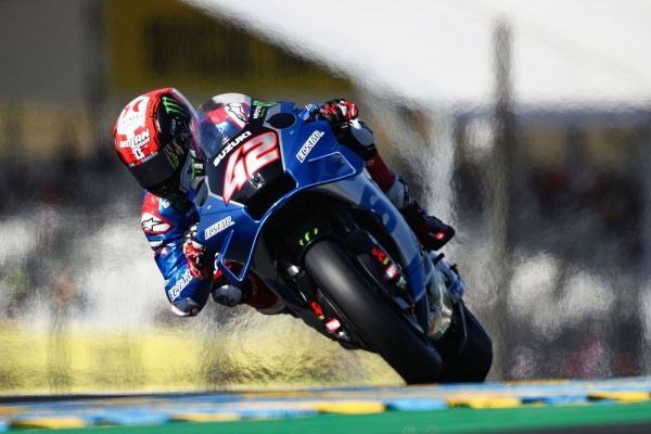 СМИ: В MotoGP некем заменить Suzuki